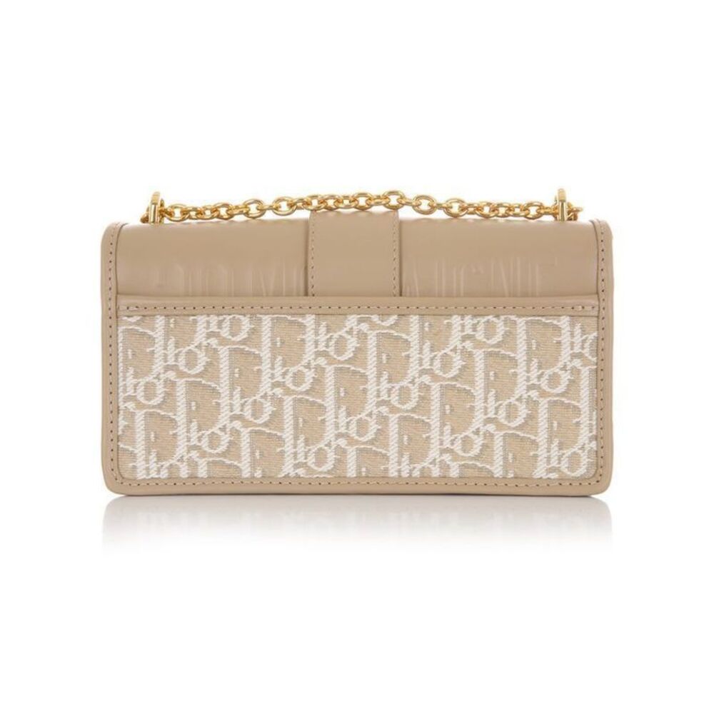 Montaine East West Chain Bag - Picture 4 of 8